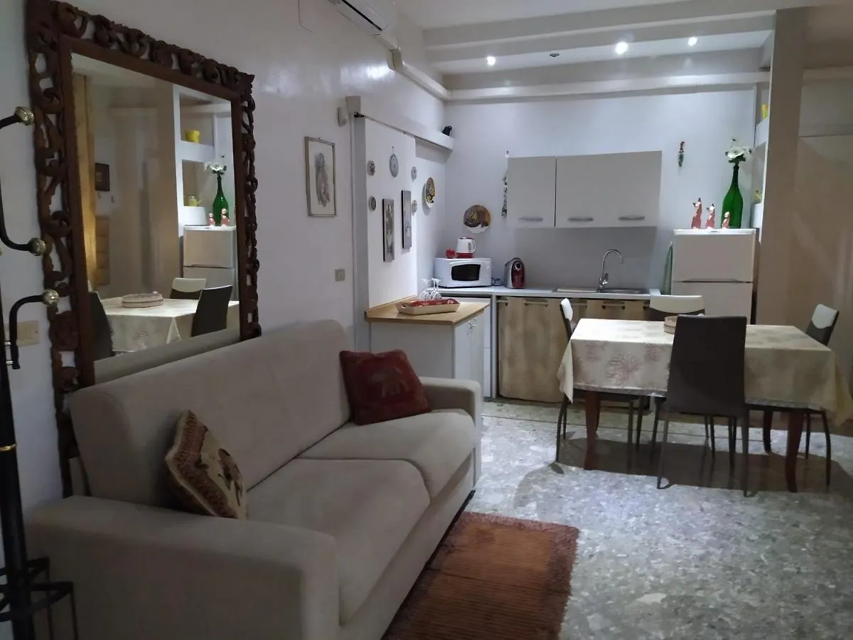 Paky'S House Bed and Breakfast Bari